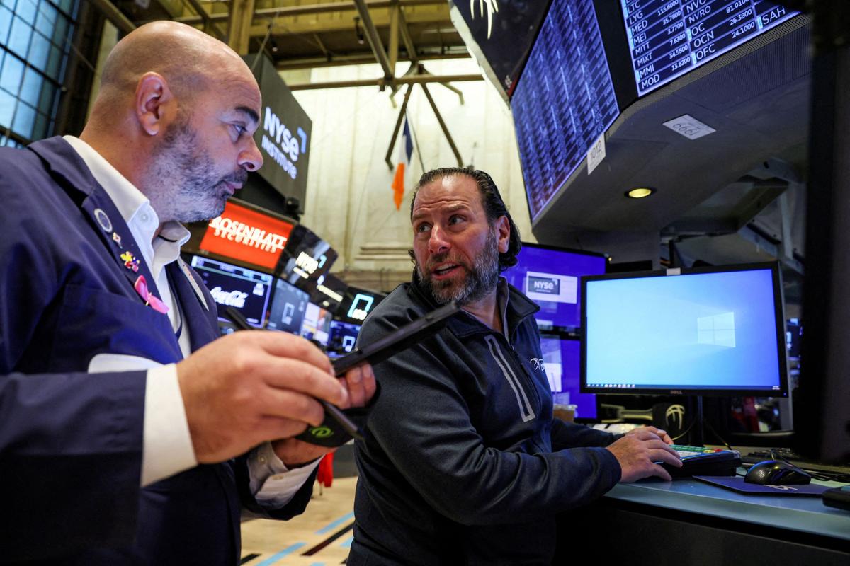 Wall Street Opens Lower as Snap’s Ad Warning Spurs Social Media Selloff