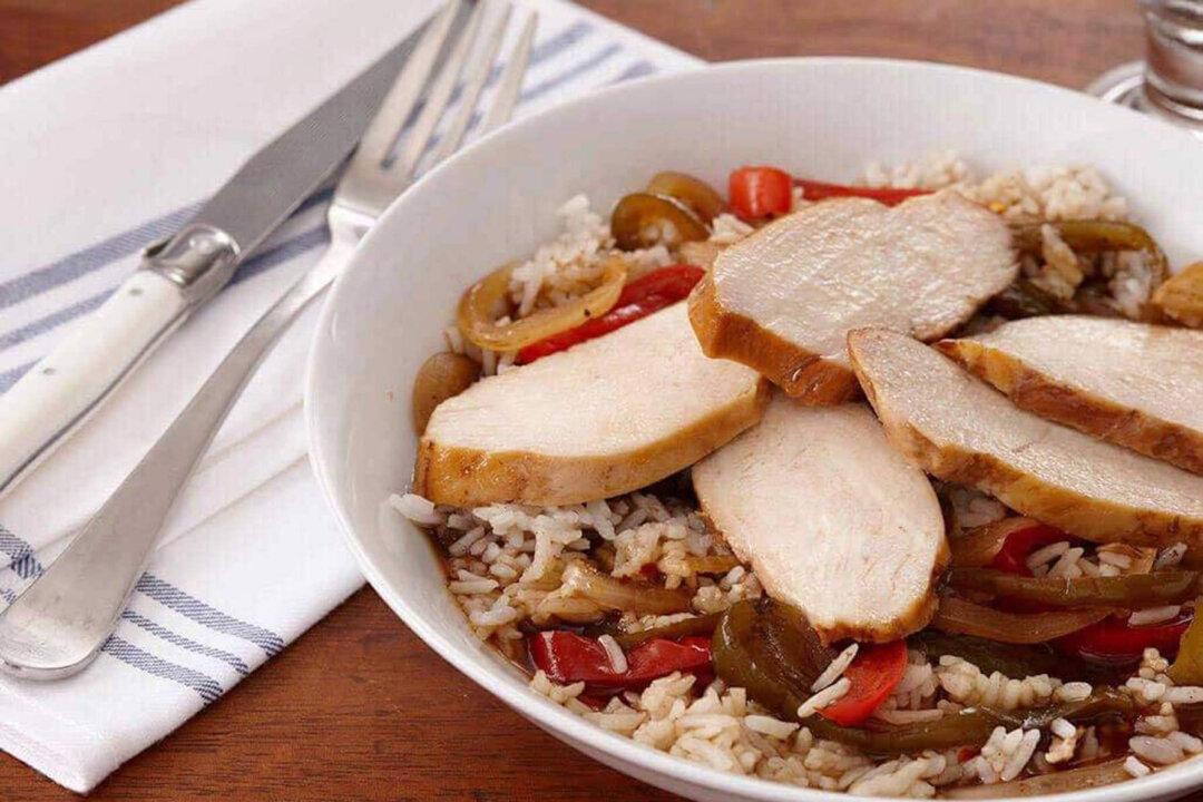Easy Slow Cooker Chicken Recipe Takes Just 5 Minutes to Prep