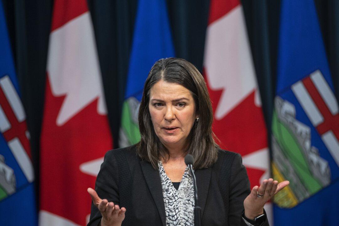Smith Says She'll End Alberta Health Services’ Partnership With World Economic Forum