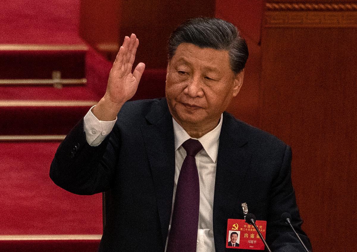 Xi Jinping May Invade Taiwan to Shift Blame for Economic Turmoil: China Economic Analyst