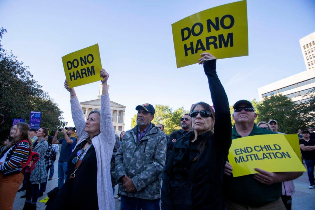 Judge Declines to Dismiss Lawsuit Against Arkansas Ban on Transgender Procedures for Minors
