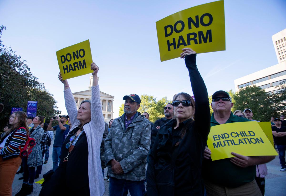 Judge Declines to Dismiss Lawsuit Against Arkansas Ban on Transgender Procedures for Minors