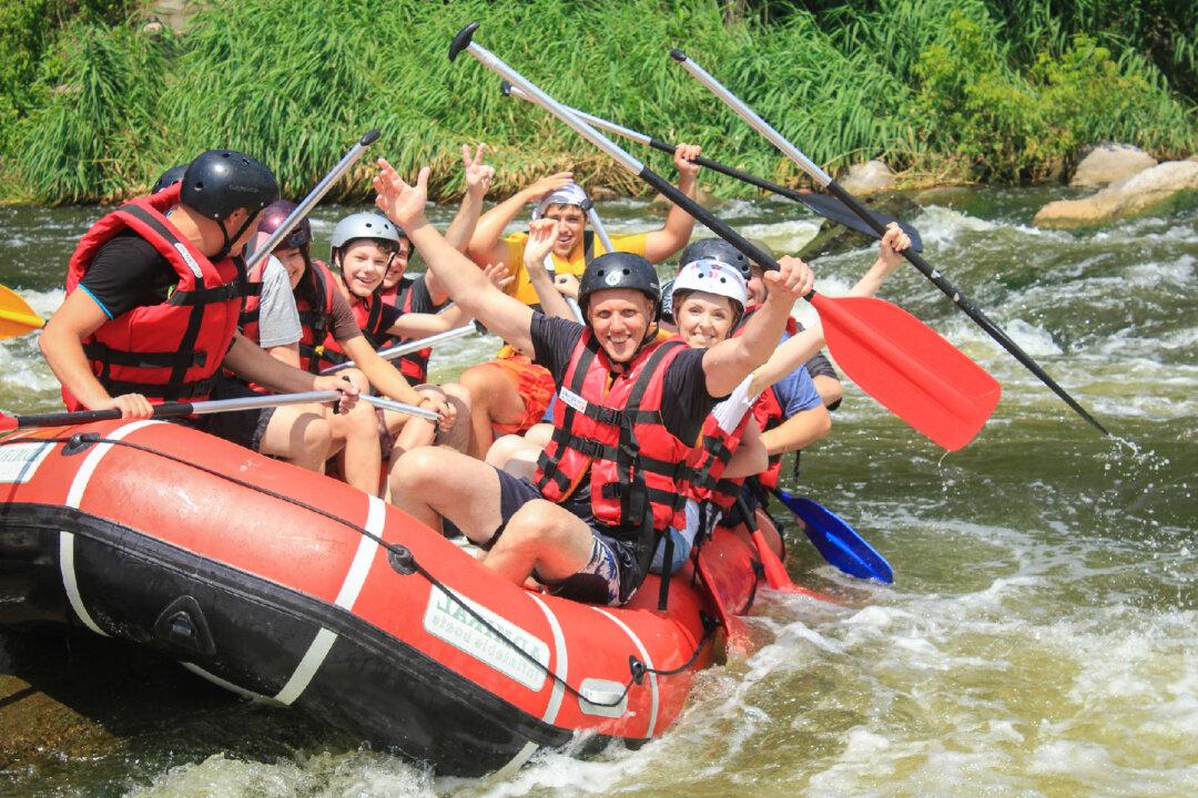 Single Travelers Find Ways to Go It Alone