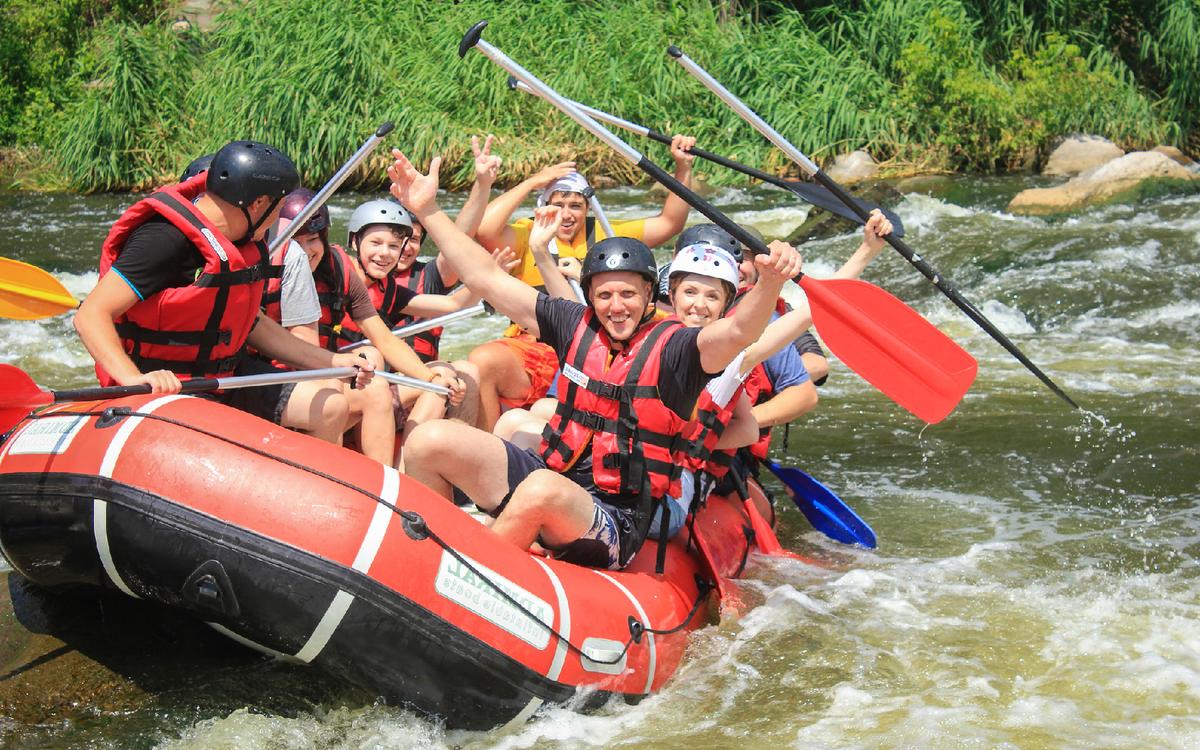 Single Travelers Find Ways to Go It Alone