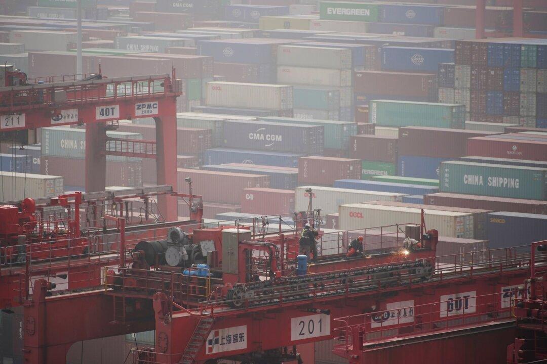 China’s Exports to Russia Up by More Than 20 Percent as Growth Slows Elsewhere