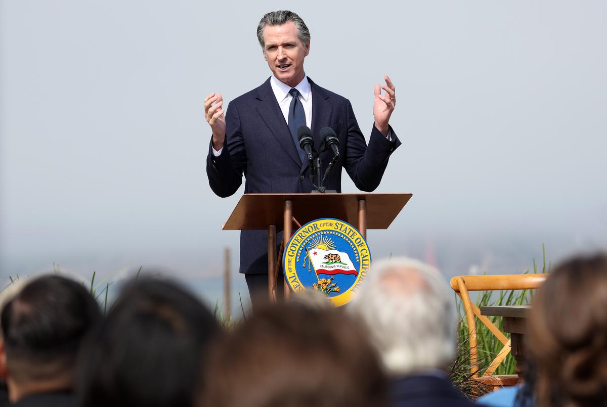 Newsom Says Florida Could Face Criminal Charges After Flights of Illegal Immigrants Land in California