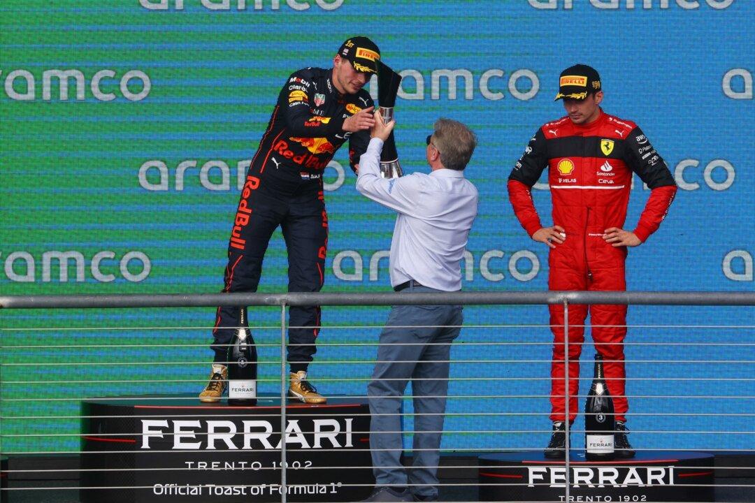 Verstappen Wins US Grand Prix as Red Bull Take Constructors’ Crown