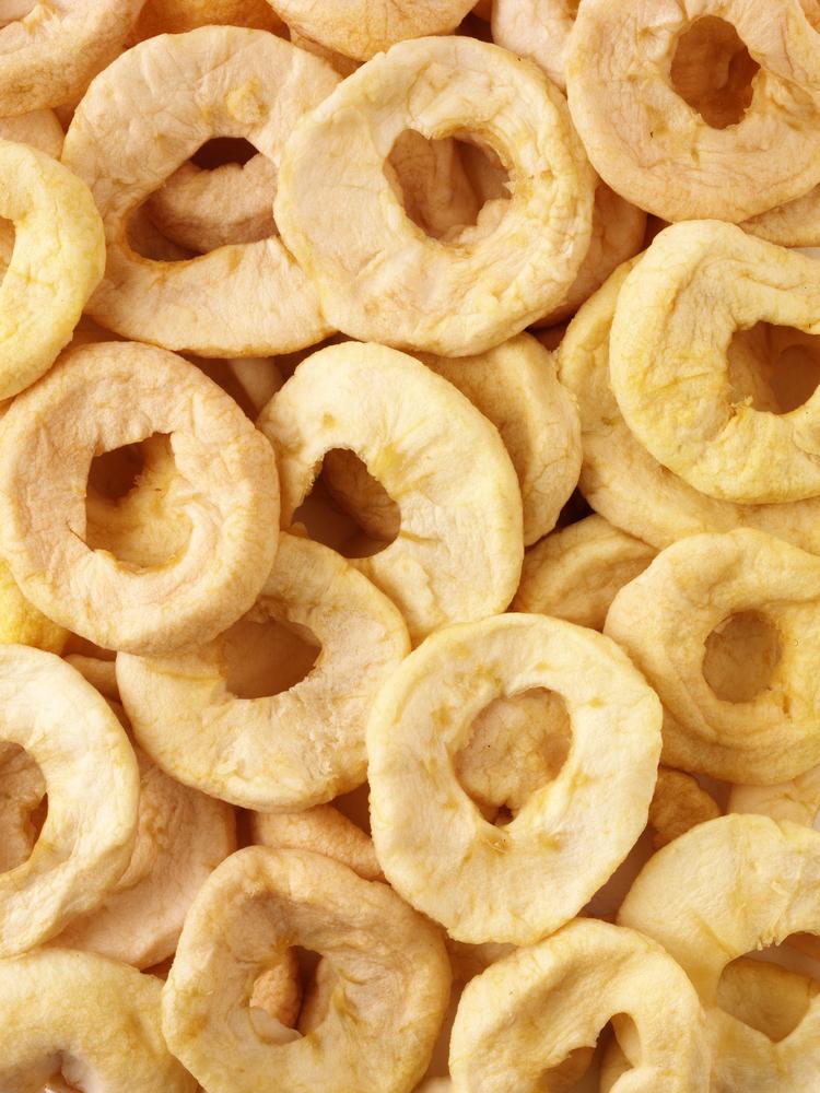 You can dehydrate your own apple slices with a food dehydrator or a low-temperature oven.(CKP1001/Shutterstock)