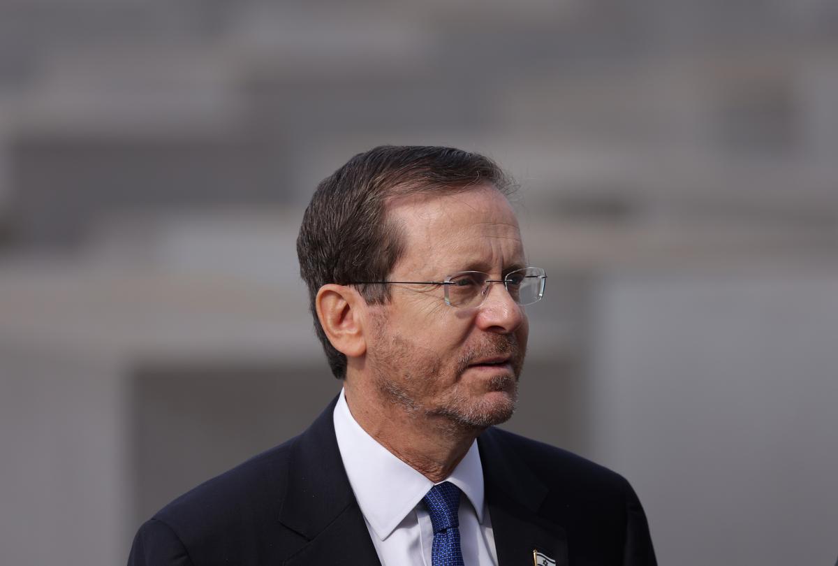 Israeli President Lands in Washington to Visit Biden Administration