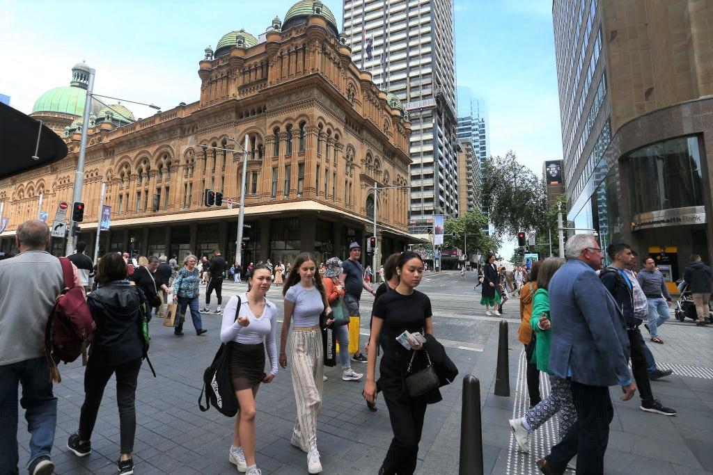 We Must Choose Between Cutting Mass Welfare or Drowning in Debt, Economist Warns