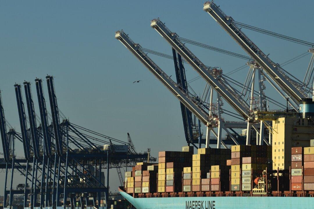 Chinese Cranes at US Ports Trigger Spying Concerns