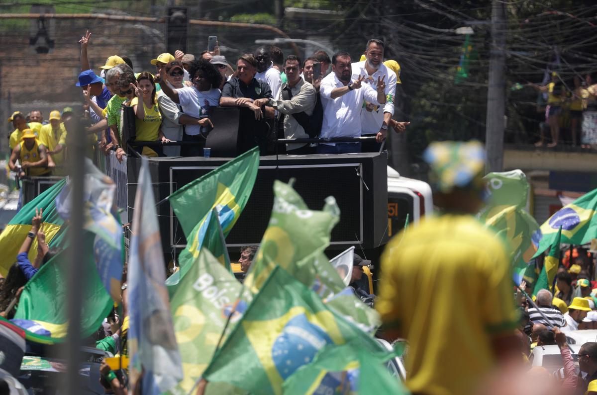 Brazilian President Bolsonaro to Appeal to Top Court Ahead of Sunday’s Election Runoff