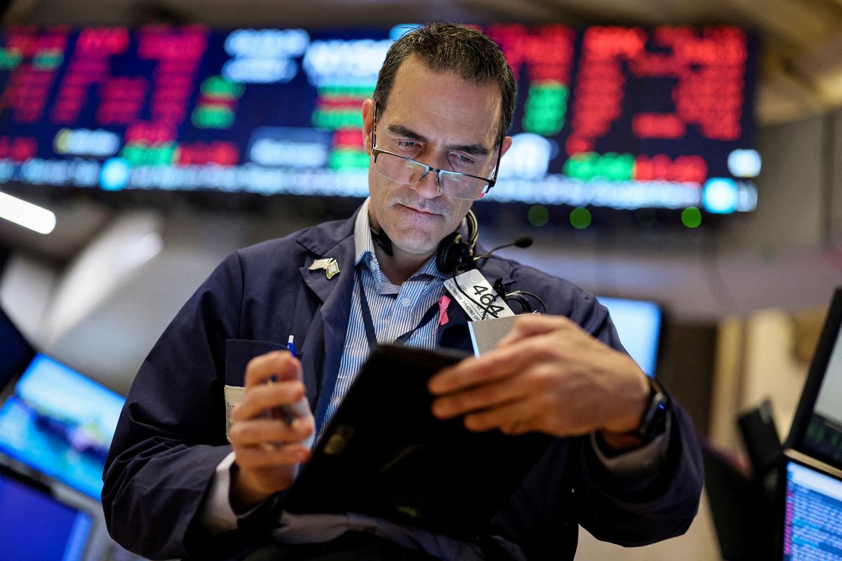 Wall Street Closes Sharply Higher as Inflation Data Fuels Investor Bets on Fed Rate Hike Slowdown