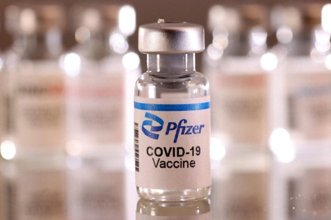 Doctors Ask Quebec Officials for ‘Truthful, Complete’ COVID Vaccine Info to Let Parents Make Informed Choice for Kids