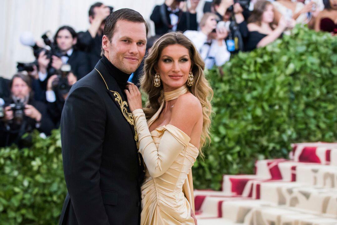 Tom Brady, Gisele Bündchen Announce Divorce After 13 Years