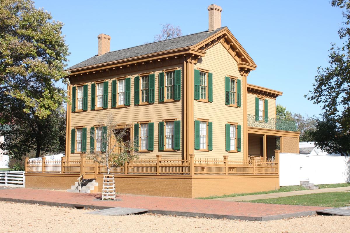 The Lincoln Homestead in Springfield, Illinois: Humble Home of a President