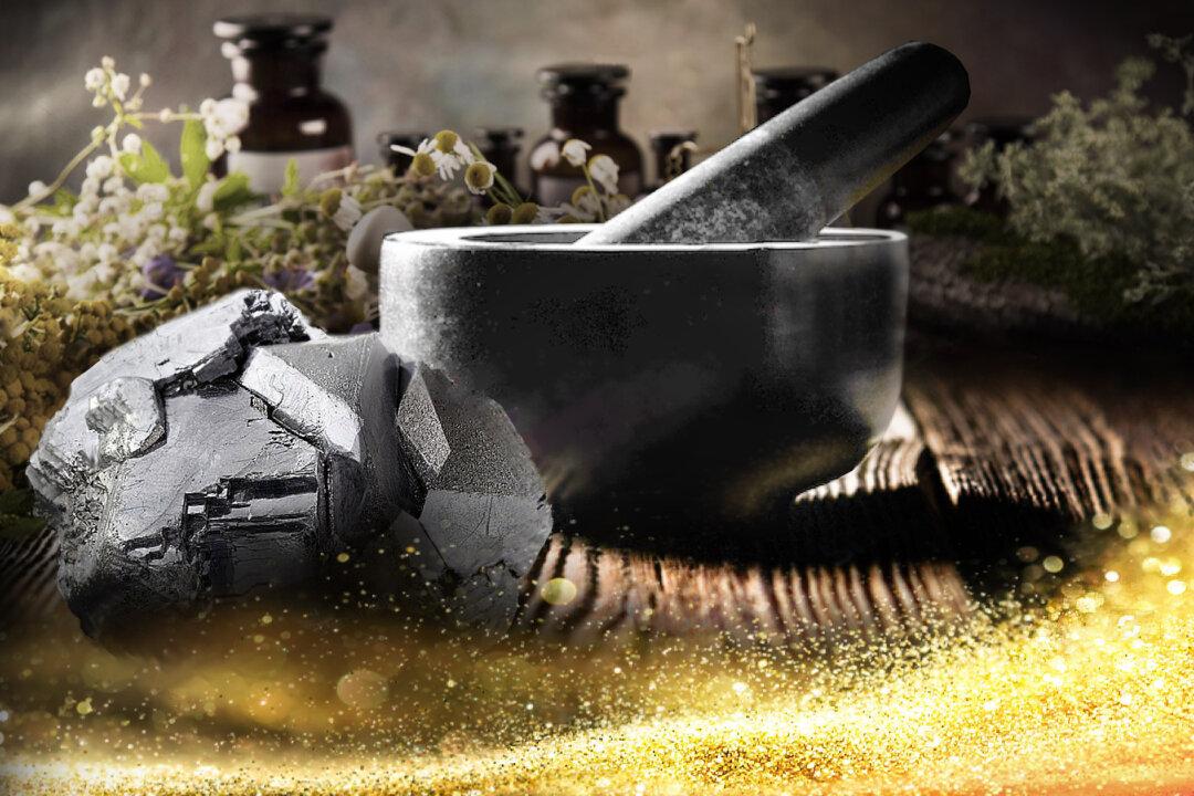 Lead Into Gold: How the Ancient Quest of Alchemy Sprang Up in Egypt, China, India in Parallel