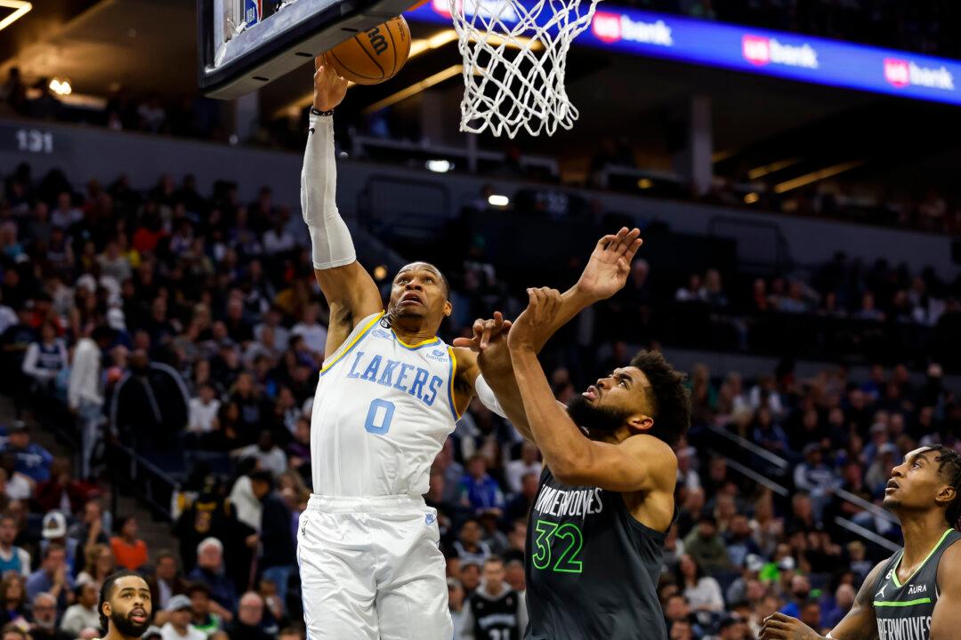 Gobert, Wolves Extend Lakers’ Winless Start With 111–102 Win