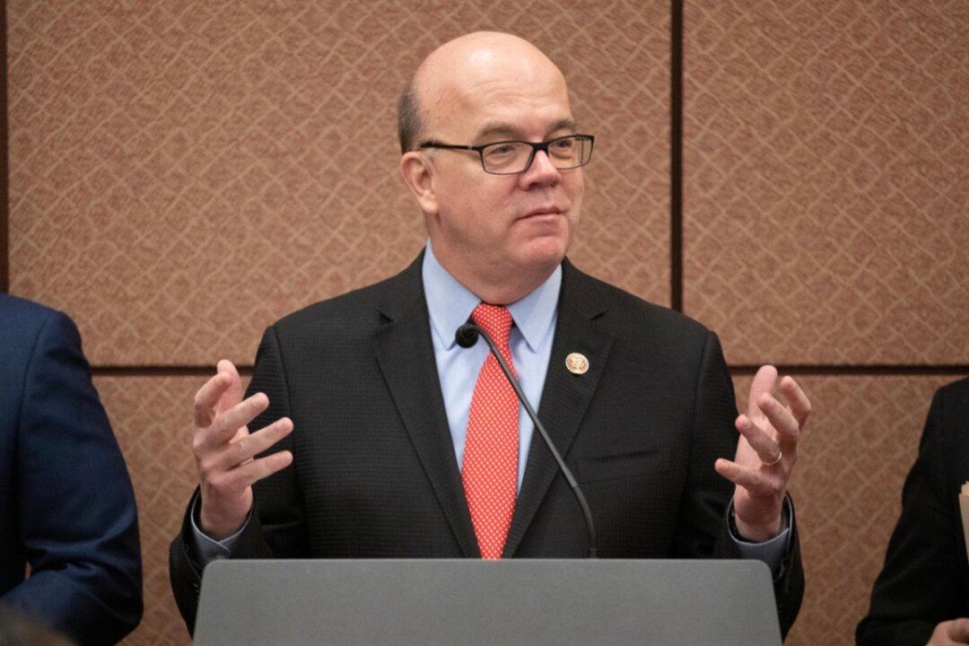 U.S. Congress, CECC, and Human Rights Groups Urge US Capital Giants to Boycott the Upcoming Global Investment Summit Hong Kong