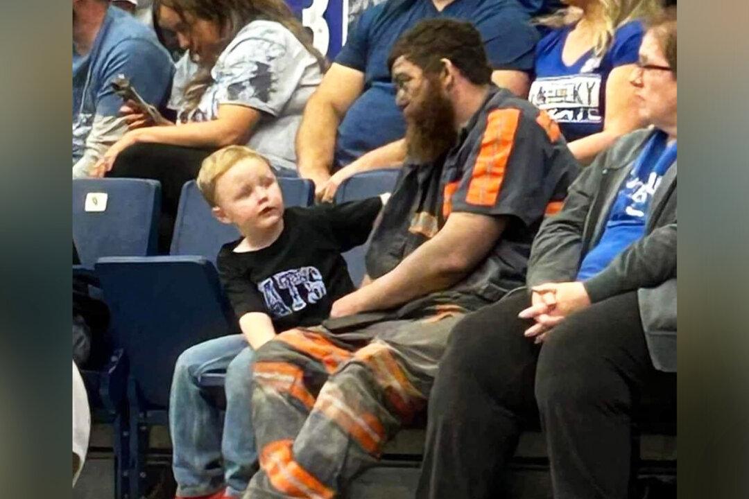 Coal Miner Covered in Soot Goes Viral for Attending a Basketball Game With His Son After a Work Shift