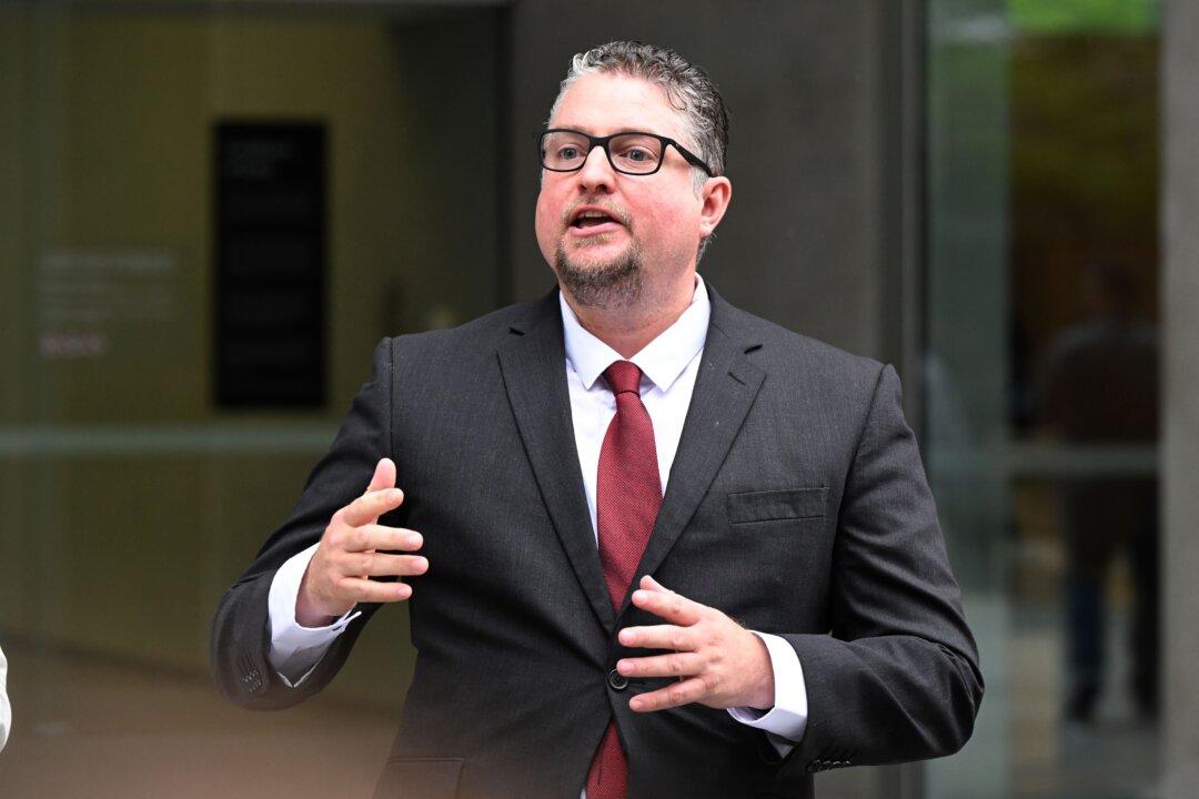 Exclusive: Australian Doctor Suspended for Speaking Out Against COVID-19 Vaccines Takes Medical Regulators to High Court