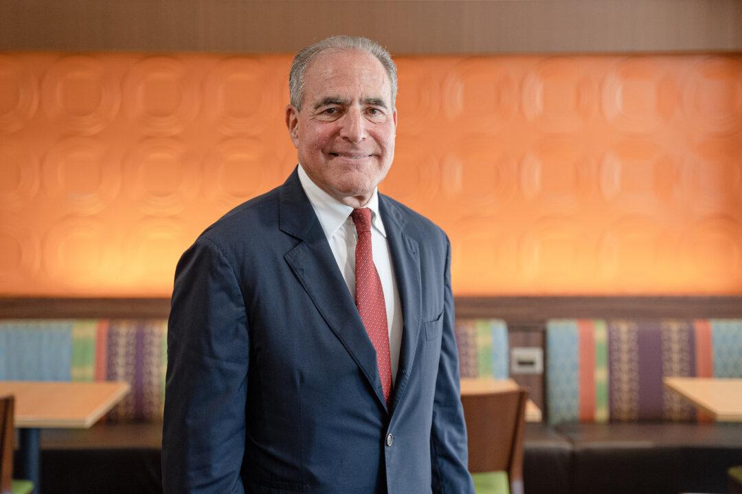 Many Common Diseases Are Reversible With Diet, but Medical Industry Favors Drugs: Doctor