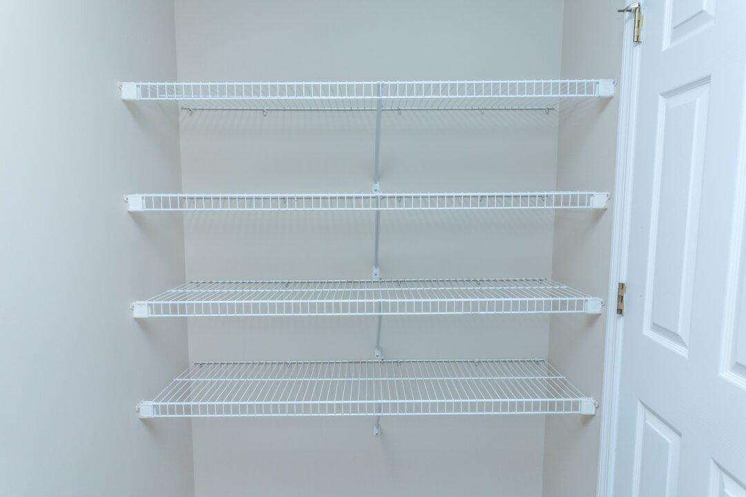 Wire Shelves Are Strong and Reasonably Priced