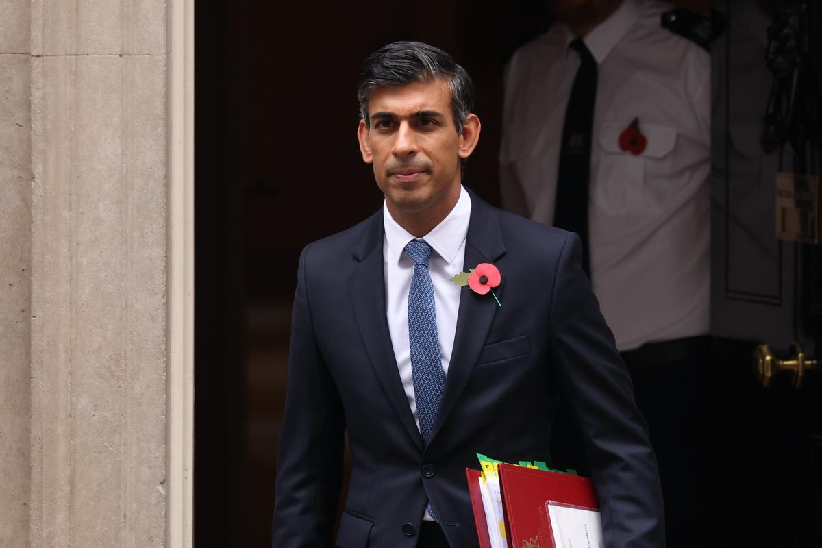 Sunak Says UK’s Illegal Immigrant Crisis Is ‘Serious and Escalating Problem’