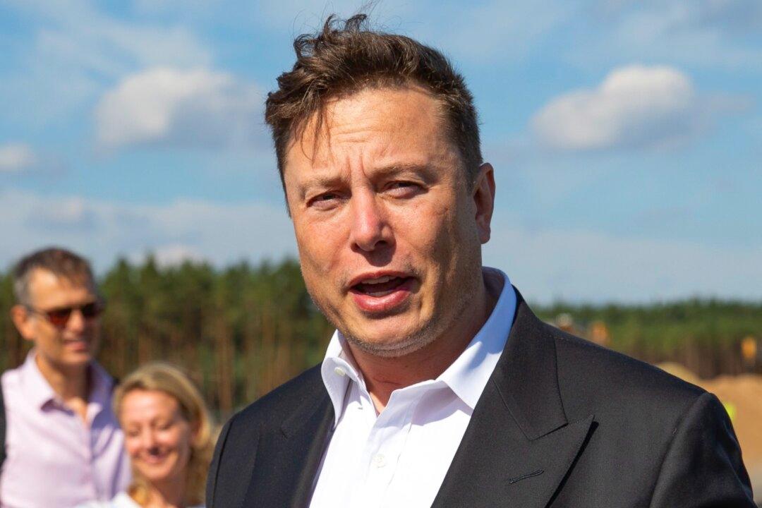 Elon Musk Urges Equal Pursuit of Justice to Avoid Losing American Public’s Trust