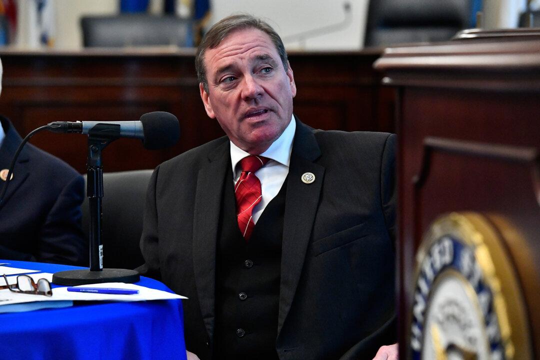Reset District Favors Florida GOP’s Dunn in Clash of Congressional Incumbents