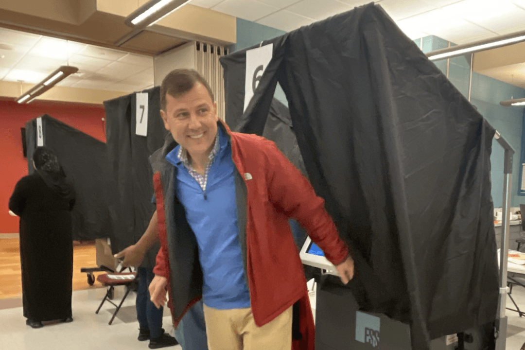 New Jersey District 7 Candidates Spar Over Domestic, Foreign Issues in Debate