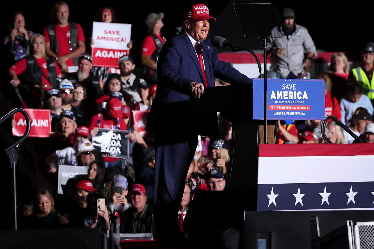 Voters at Pennsylvania Trump Rally Look for a Republican Win ‘For the Benefit of the Country’