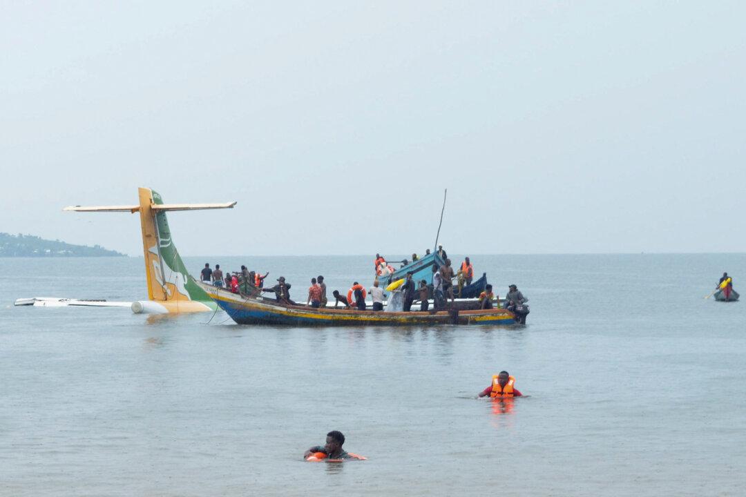 Passenger Plane Crashes Into Lake Victoria in Tanzania, 19 Dead