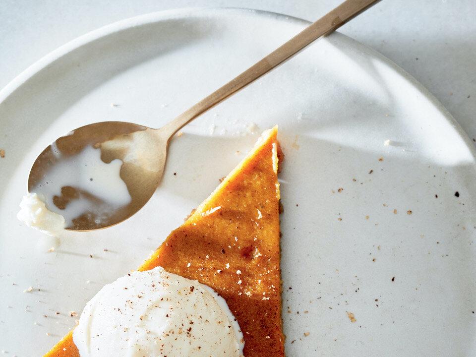 Pumpkin Pie Bars a Smart Solution for Serving a Thanksgiving Crowd