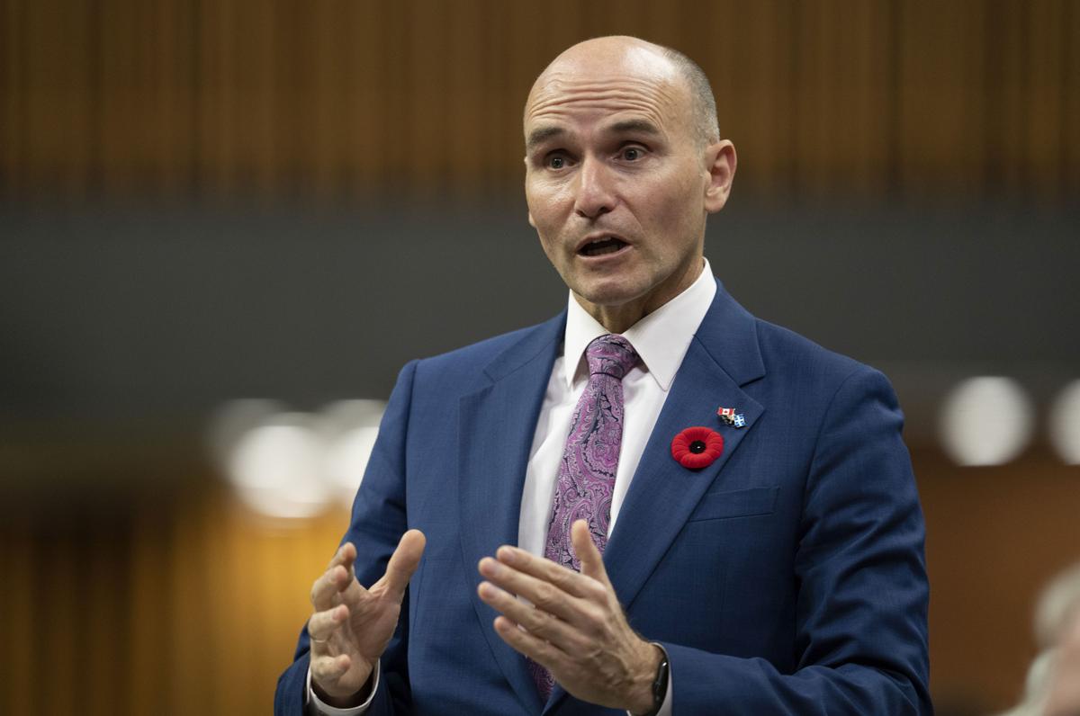 Premiers Want to Maintain ‘Futile Fight’ Over Federal Health Transfer Dollars, Says Minister Duclos