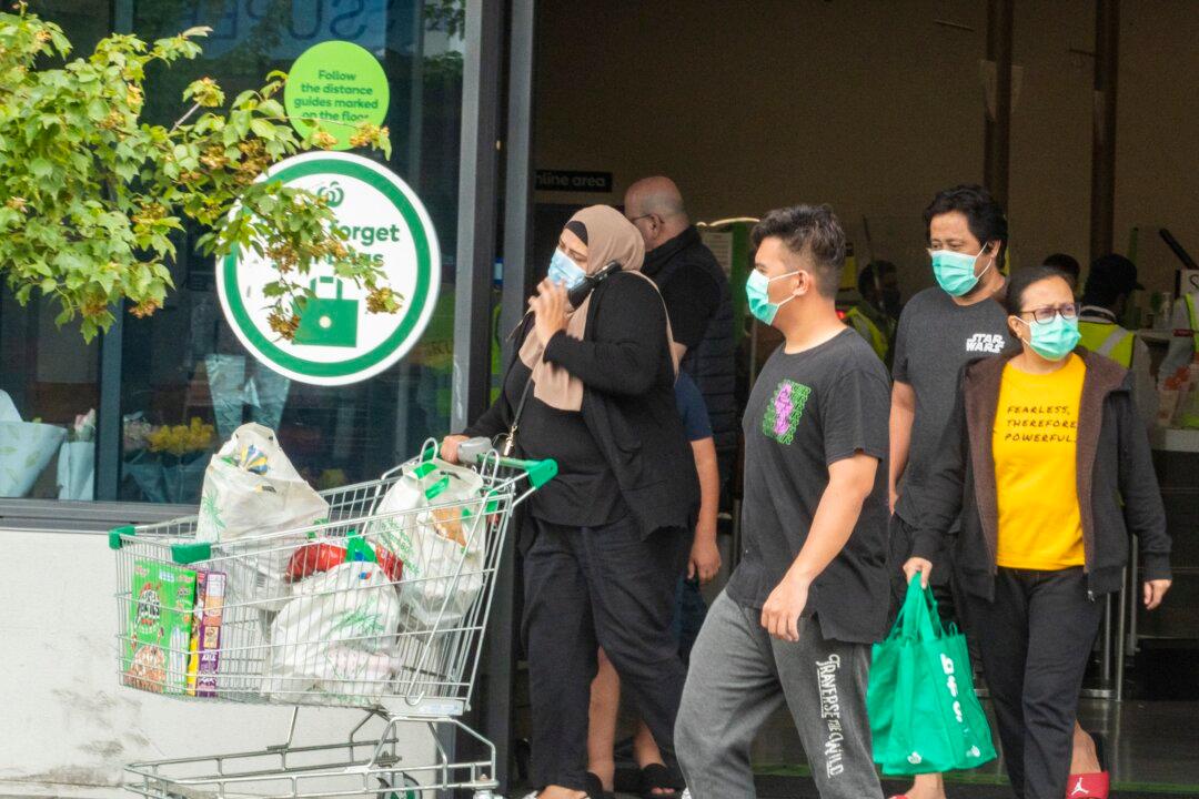 Federal Government Keeping COVID-19 Health Emergency Intact Until Next Year: Official