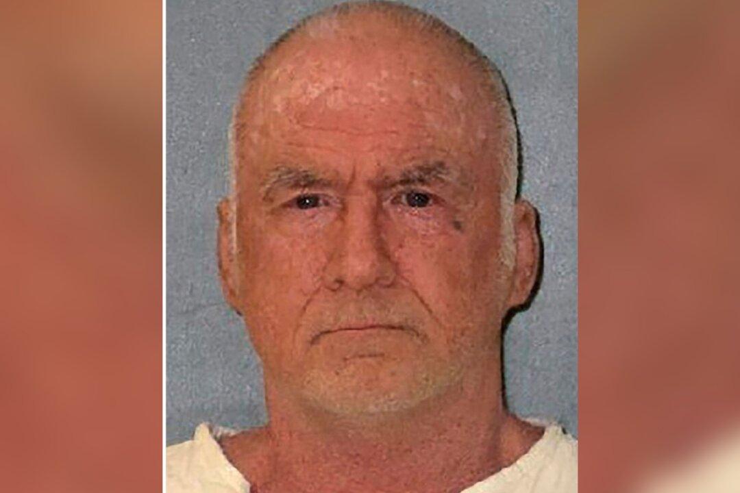 Texas to Execute Man for Killing Mother Nearly 20 Years Ago