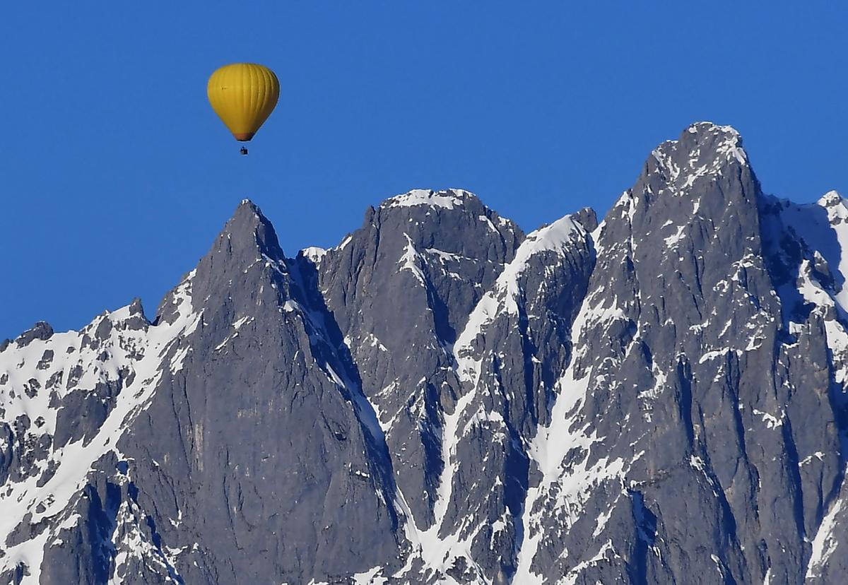 Austria: 9 Injured in Hot Air Balloon Crash in Eastern Alps