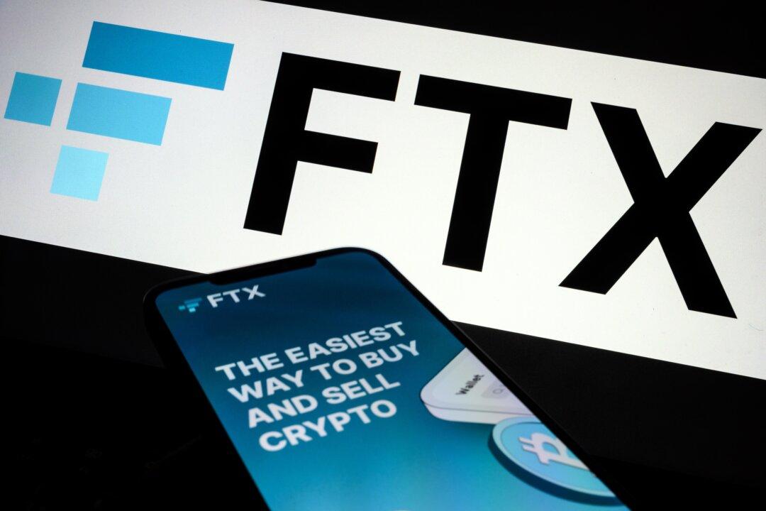 FTX Collapse Sparks Contagion Fears as Crypto.com Withdrawals Jump