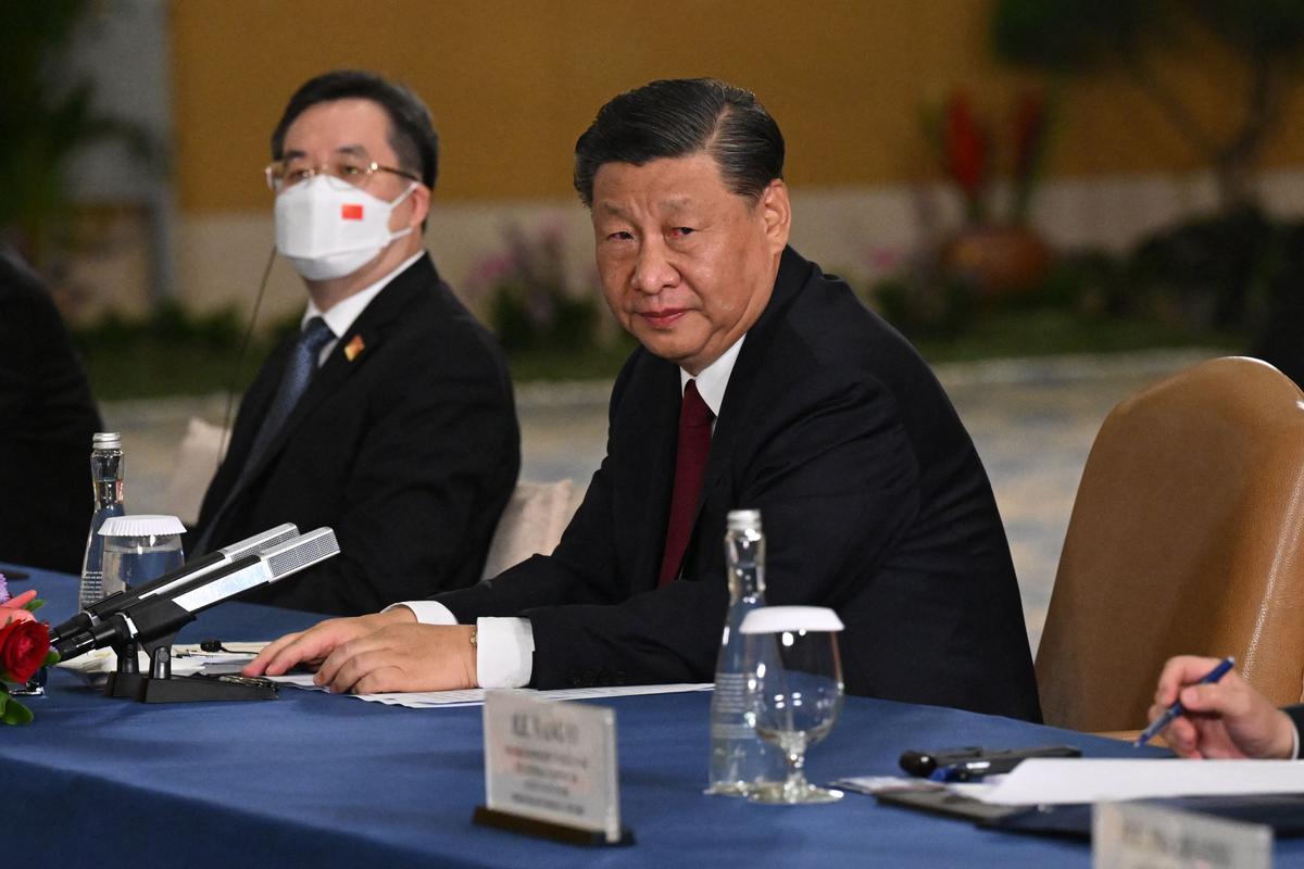 US Reporter Manhandled by Chinese Official Ahead of Biden–Xi Meeting Sheds Light on CCP’s Repression: Advocate