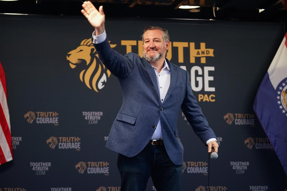 Cruz Criticizes McConnell for ‘Abandoning’ Blake Masters in Arizona Senate Race