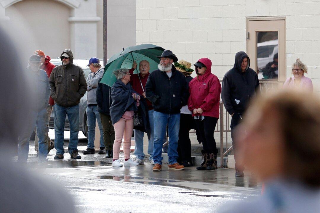 Nebraska, Nevada Minimum Wage Measures Adopted; Voters have OK'd 23 Straight Since 1998