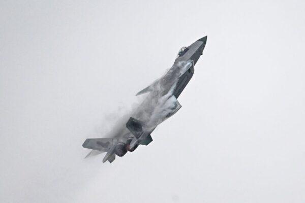 <span style="font-weight: 400;">A Chinese J-20 stealth fighter of the People’s Liberation Army performs at the Airshow China 2022 in Zhuhai in Guangdong Province, China, on Nov. 8, 2022. </span> (CNS/AFP via Getty Images)