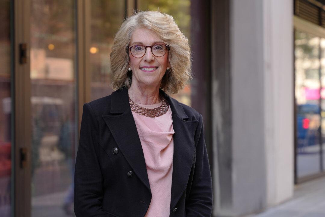 Parents Opposing Child Gender Reassignment Procedures Are Wrongly Threatened: Dr. Grossman