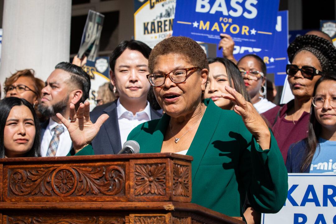 Karen Bass Opens Online Portal for Jobs in Her Administration