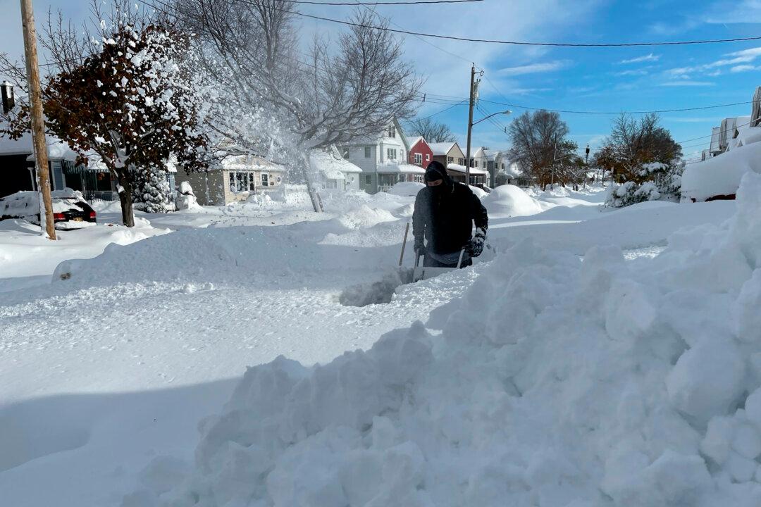 Massive Snowfall Buries Cars, Keeps Falling in Western NY