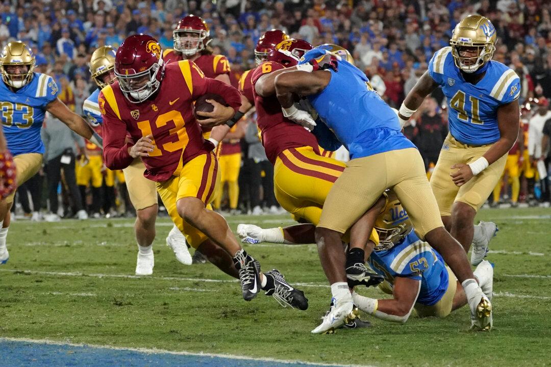 No. 7 USC Survives Shootout Over Rival UCLA 48–45
