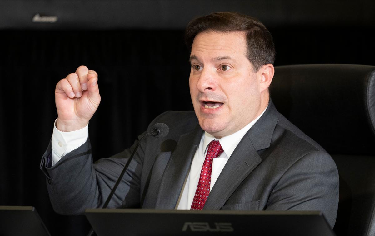 Mendicino Tells Inquiry About Proposal to Engage With Convoy Protesters