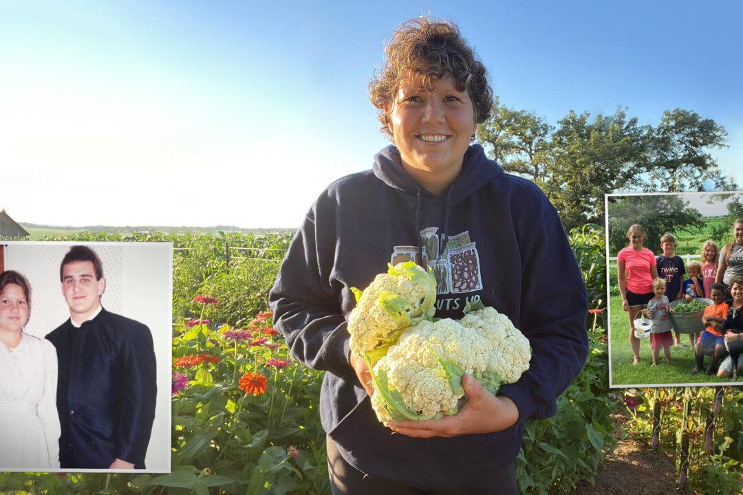 Ex-Mennonite Mom ‘Born Again’ Joins Modern World, Goes Viral With Unreal Homesteading Skills on Instagram