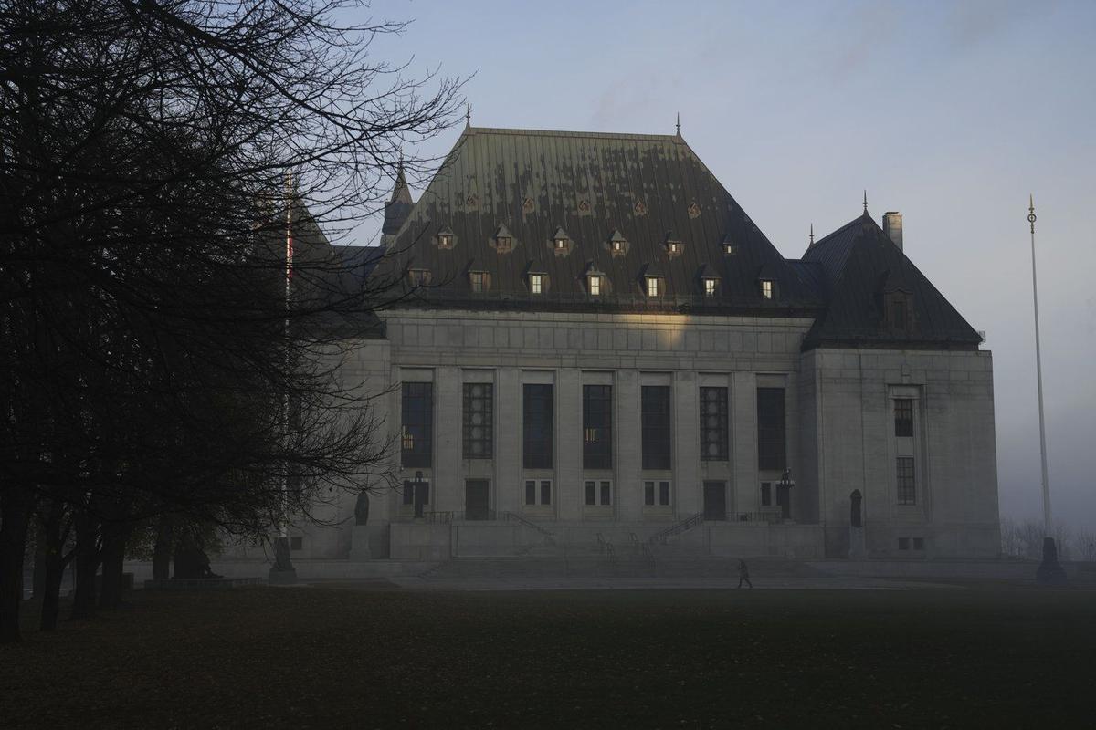 Supreme Court Upholds Murder Convictions of Man Who Represented Himself at Trial